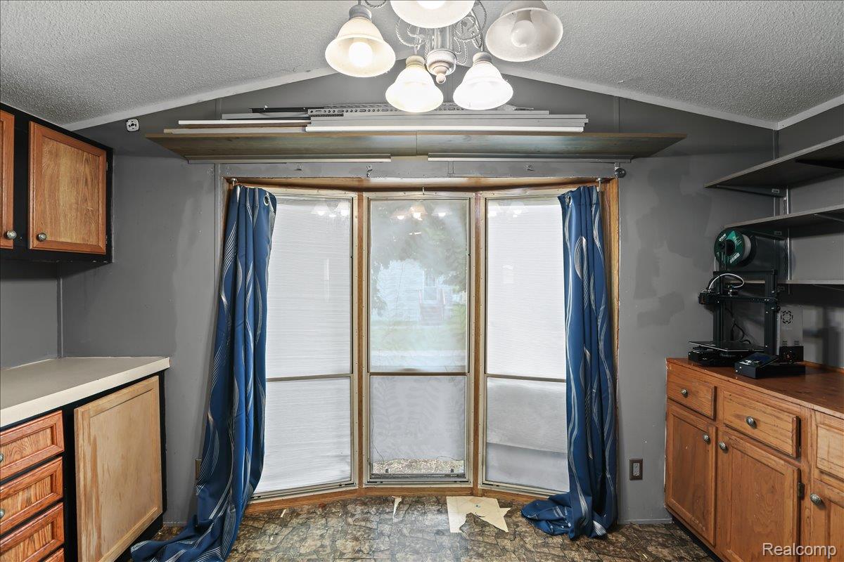 Auburn Hills City, Michigan 48326, United States, 2 Bedrooms Bedrooms, ,1 BathroomBathrooms,Residential,Active,237607