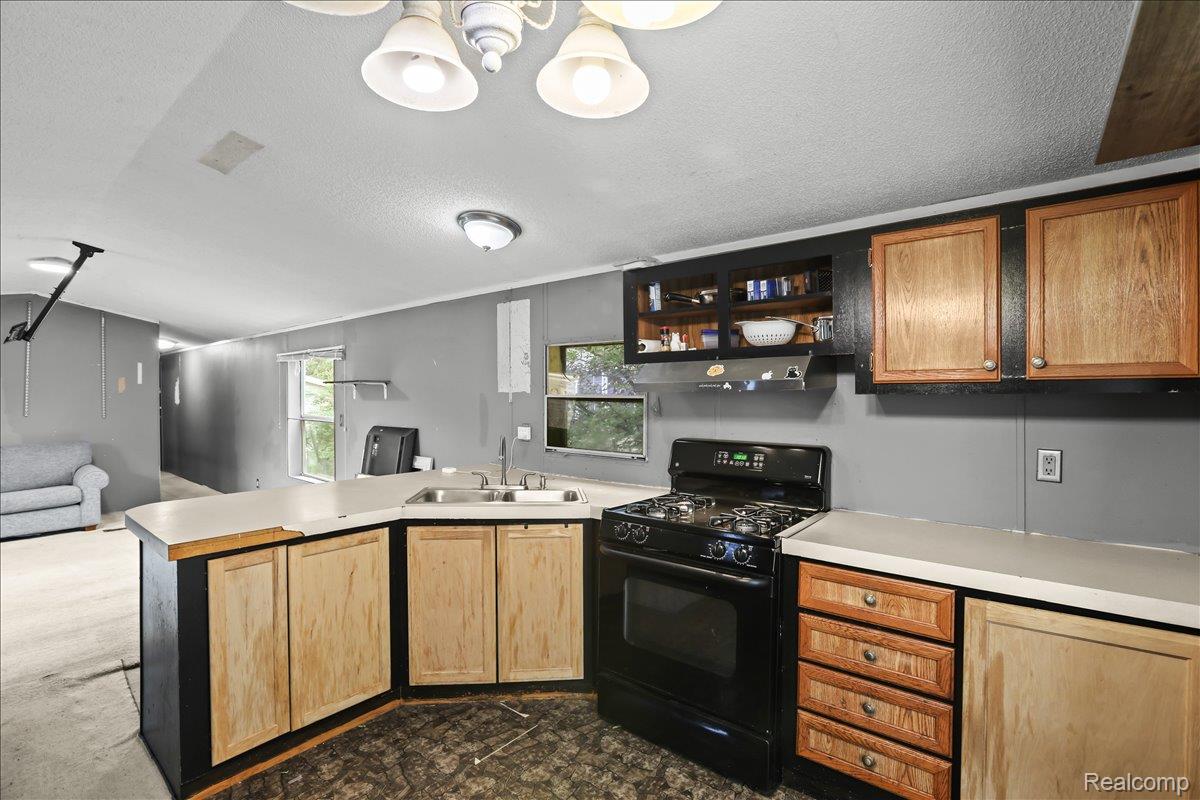 Auburn Hills City, Michigan 48326, United States, 2 Bedrooms Bedrooms, ,1 BathroomBathrooms,Residential,Active,237607