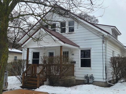 820-822 E Chippewa Street Mt Pleasant City MI 48858