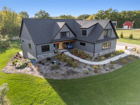 1920 Woodcreek Drive Brighton Township MI 48114