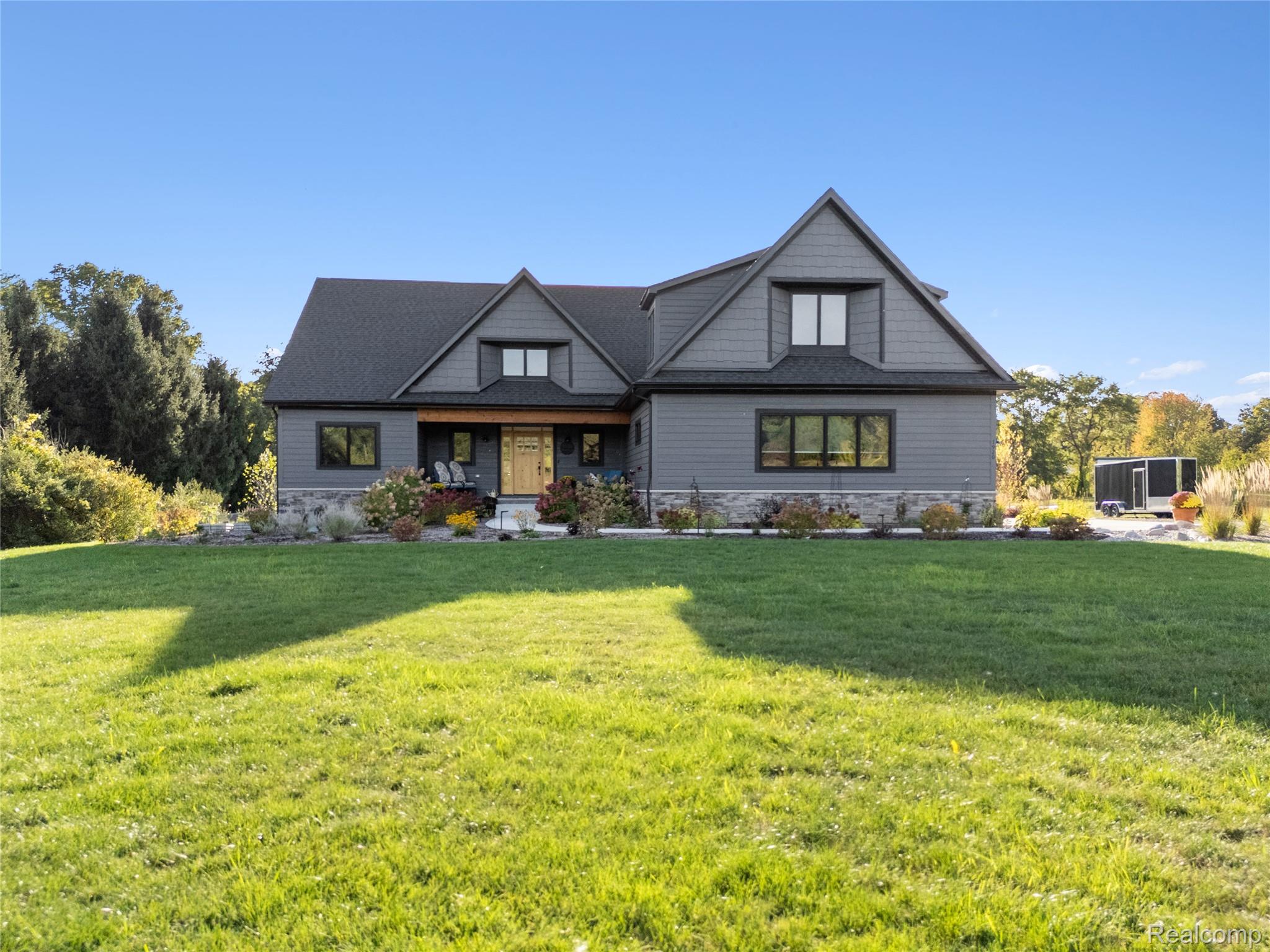 1920 Woodcreek Drive