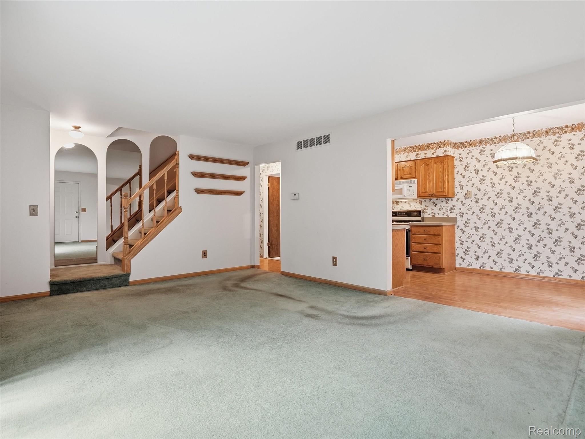 24763 Meadow Creek Drive