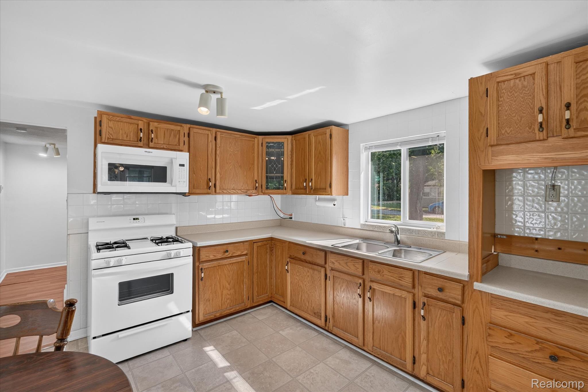 128 Front Drive