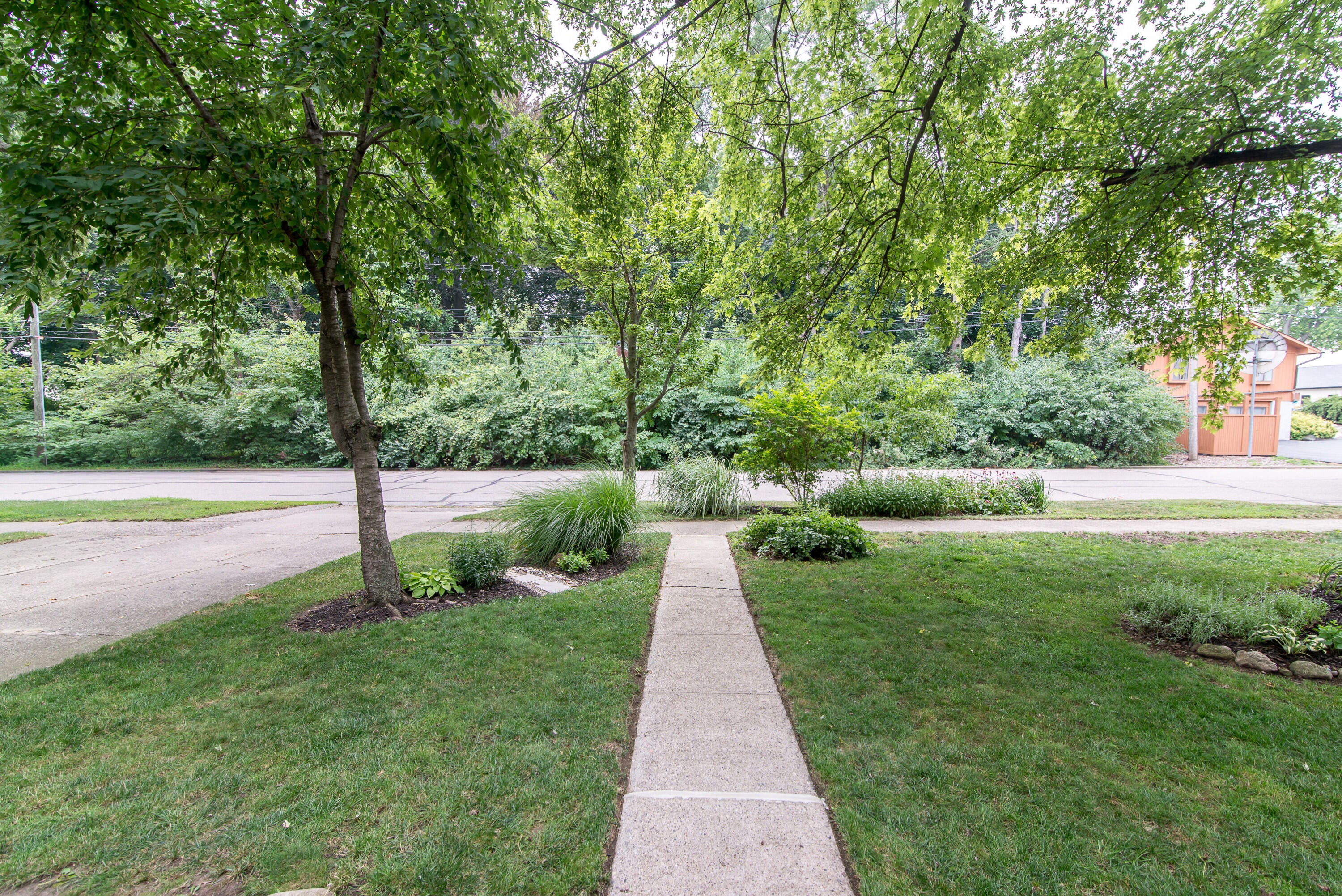 2014 Whittier Road