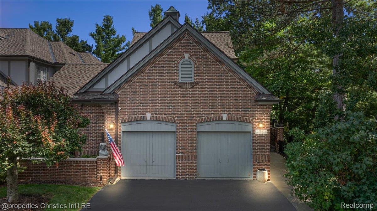 4054 Cranbrook Court