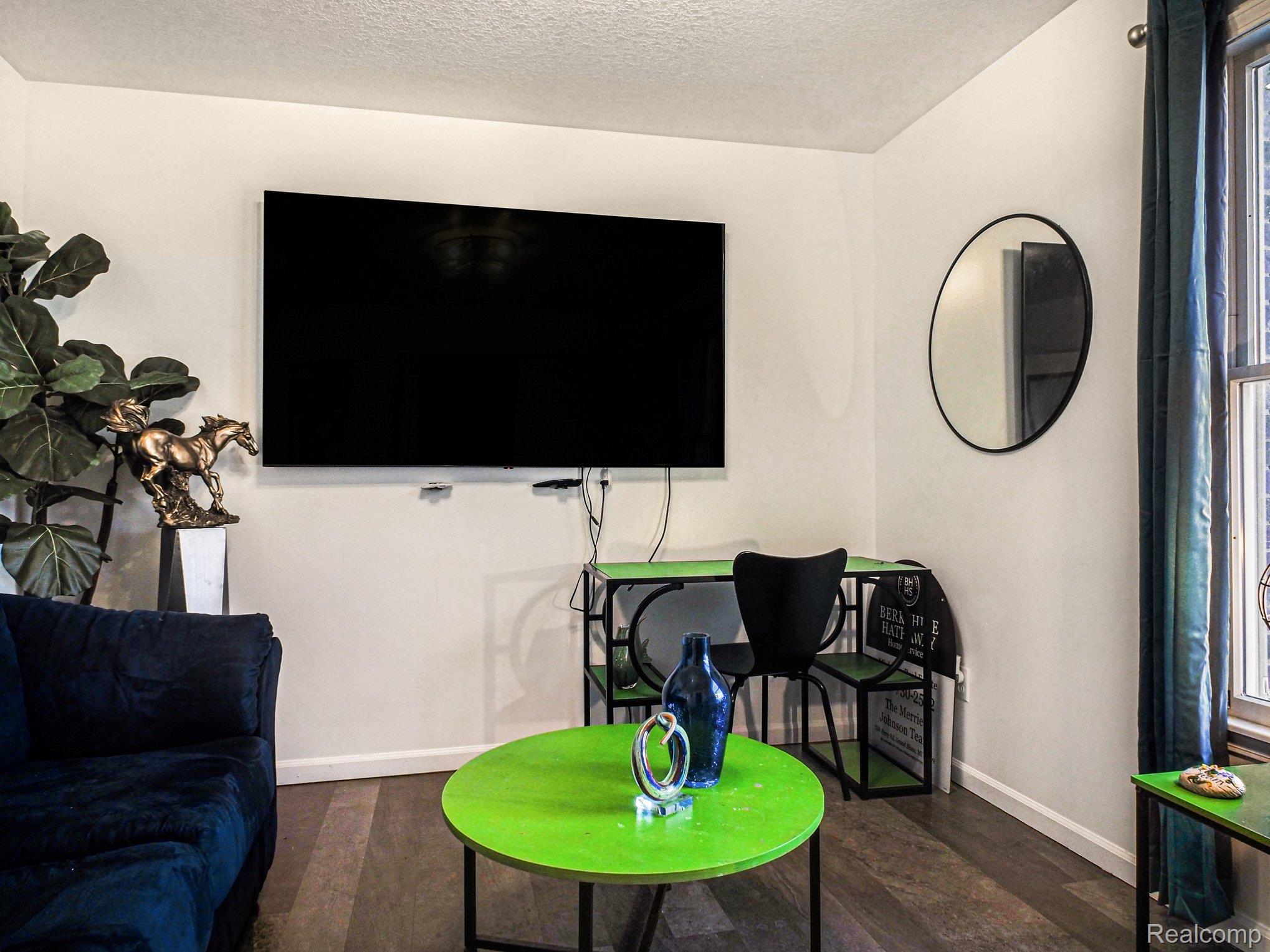 4086 Squire Hill Drive