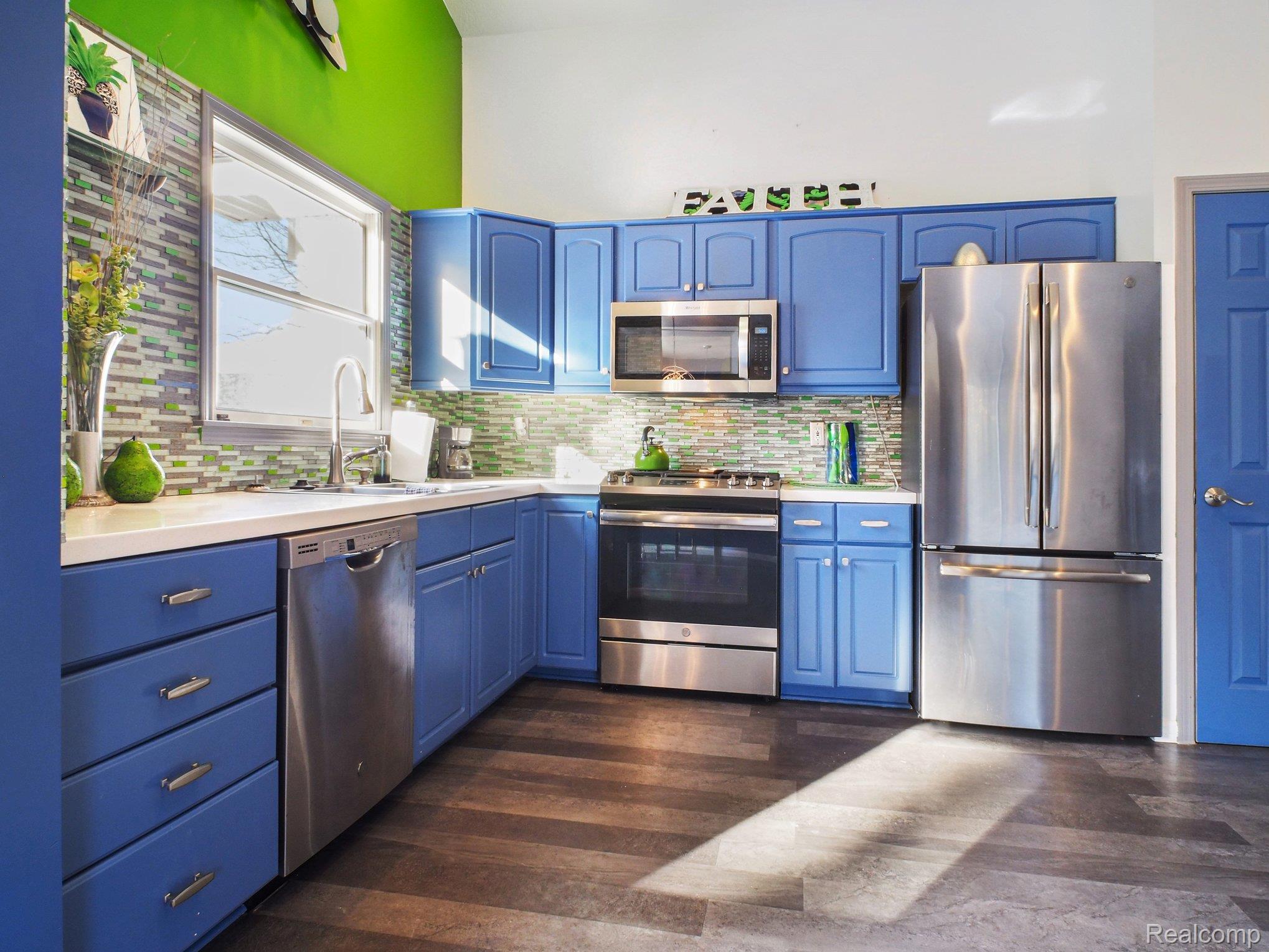 4086 Squire Hill Drive