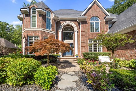 22573 Halifax Lane Novi City MI 48374