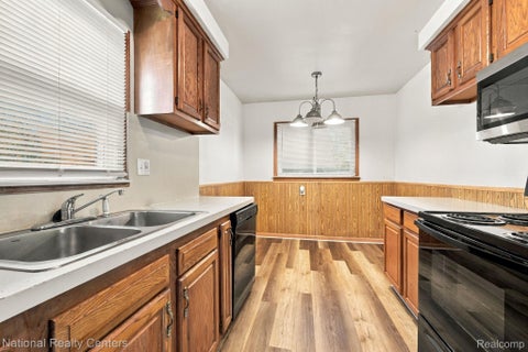 Tiny photo for 24841 Hayes Avenue, Eastpointe City, MI 48021 (MLS # 20261085259)