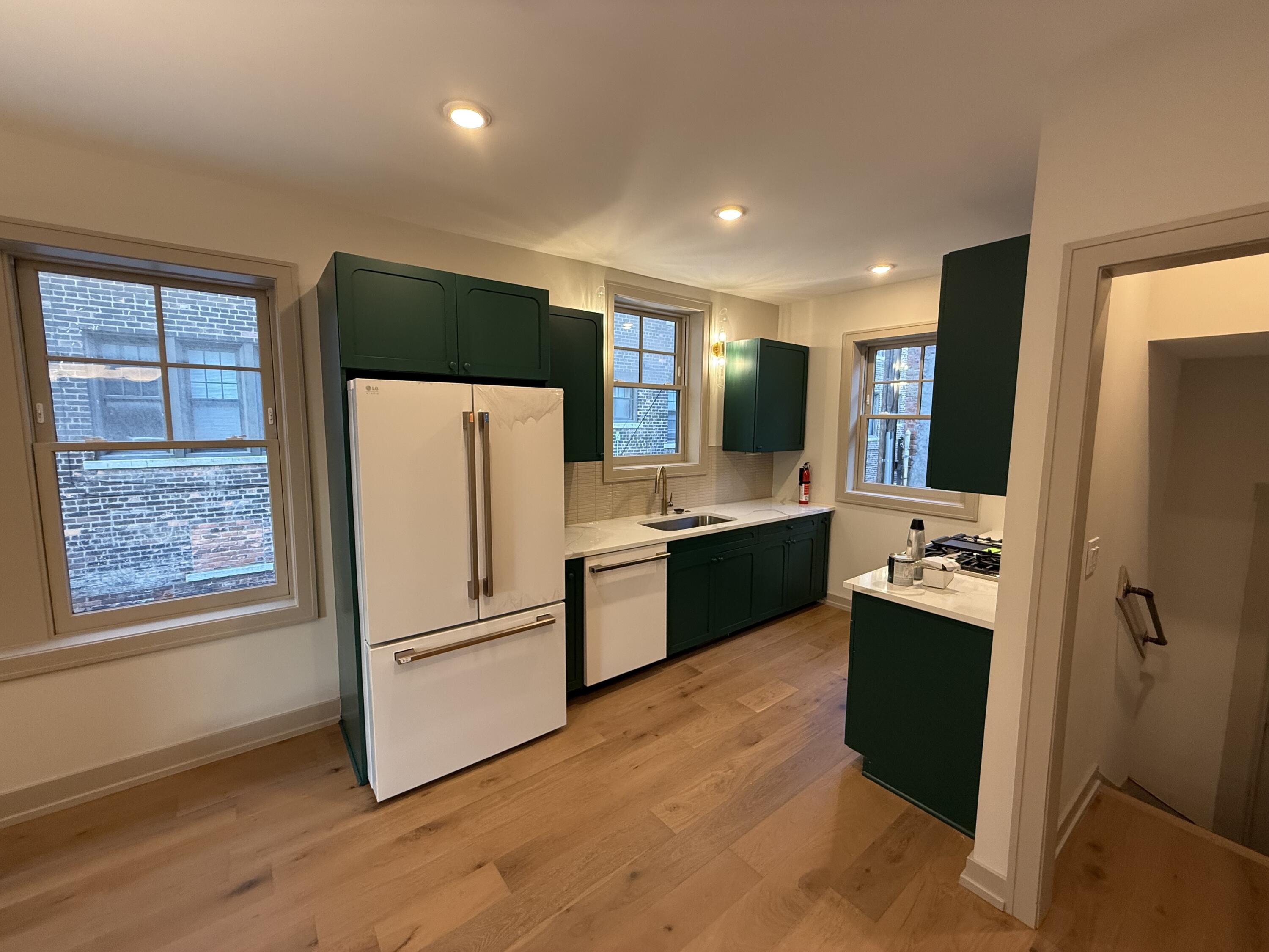 691 W Alexandrine Street 1