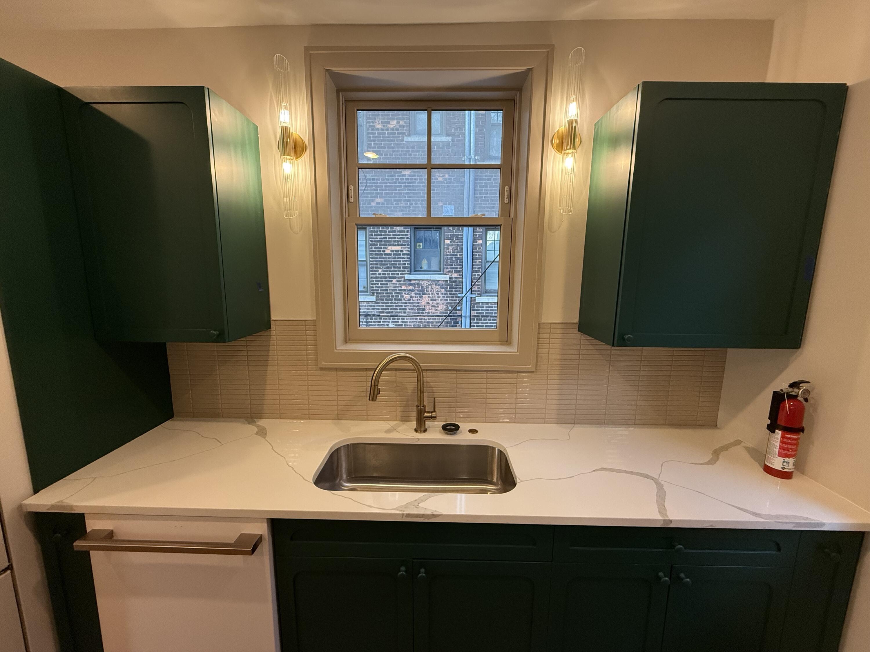 691 W Alexandrine Street 1