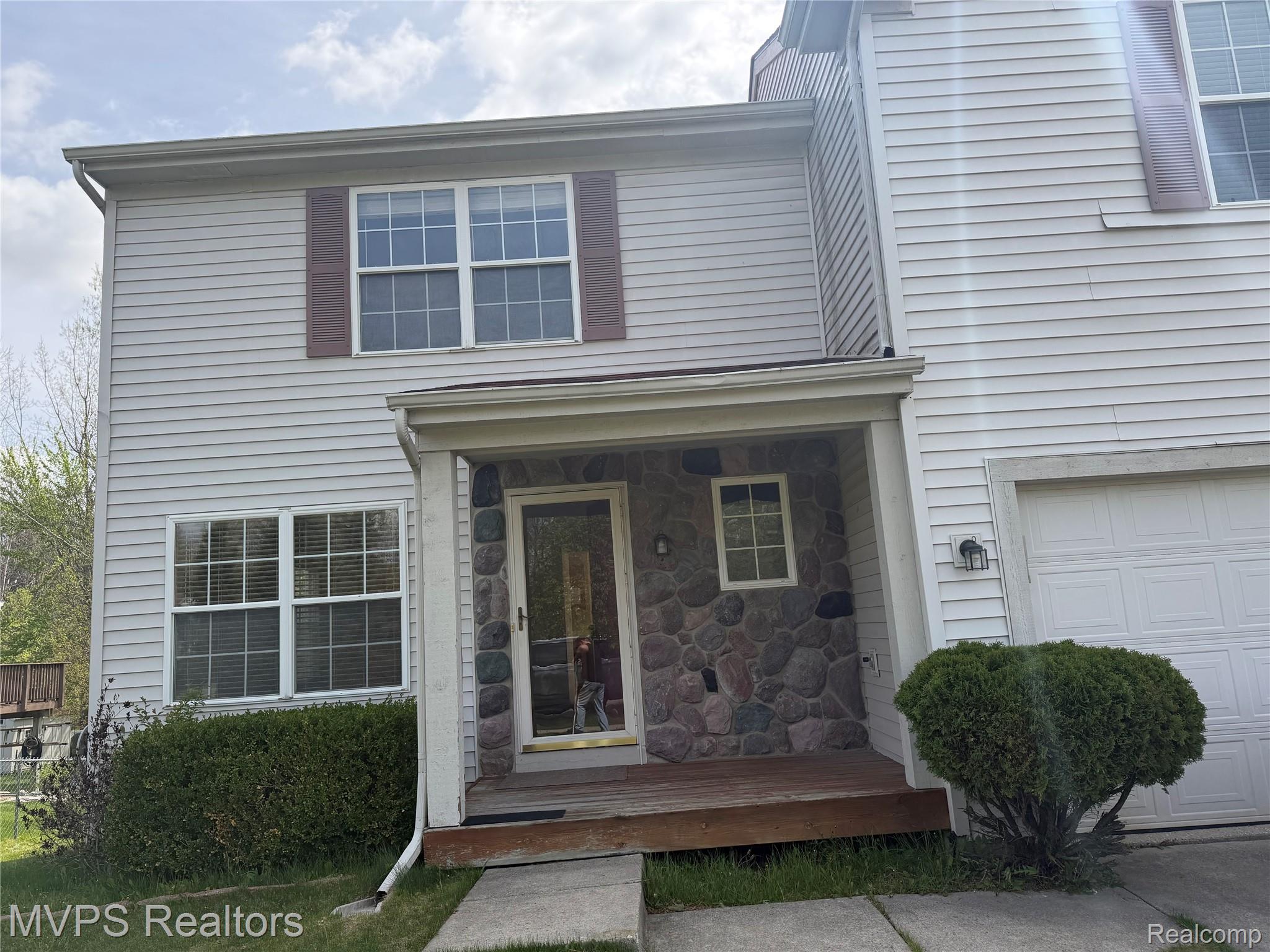 840 Andover Woods Drive