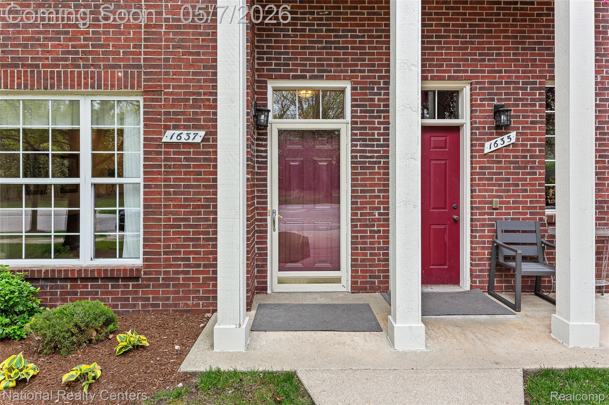 1637 Deepwood Circle