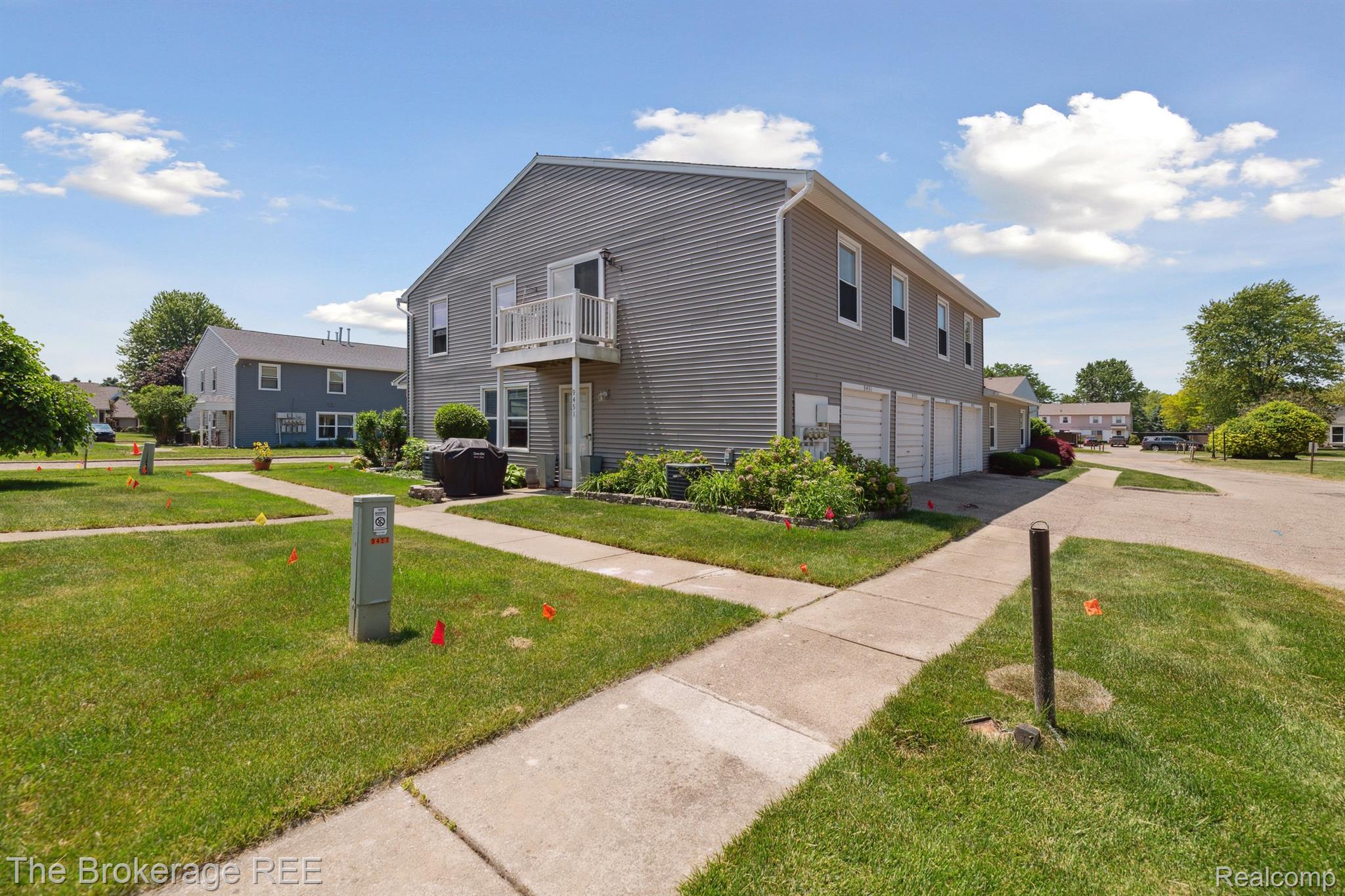 9451 Parkwood N