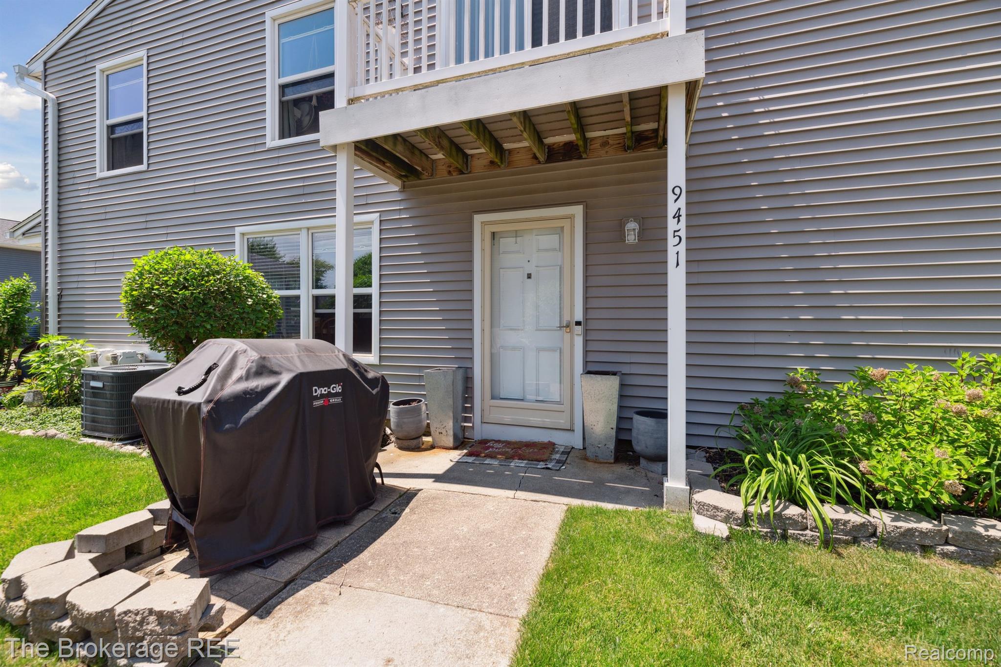 9451 Parkwood N