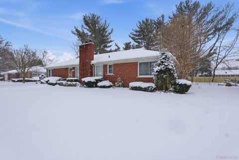 28807 Somerset Place Lathrup Village City MI 48076