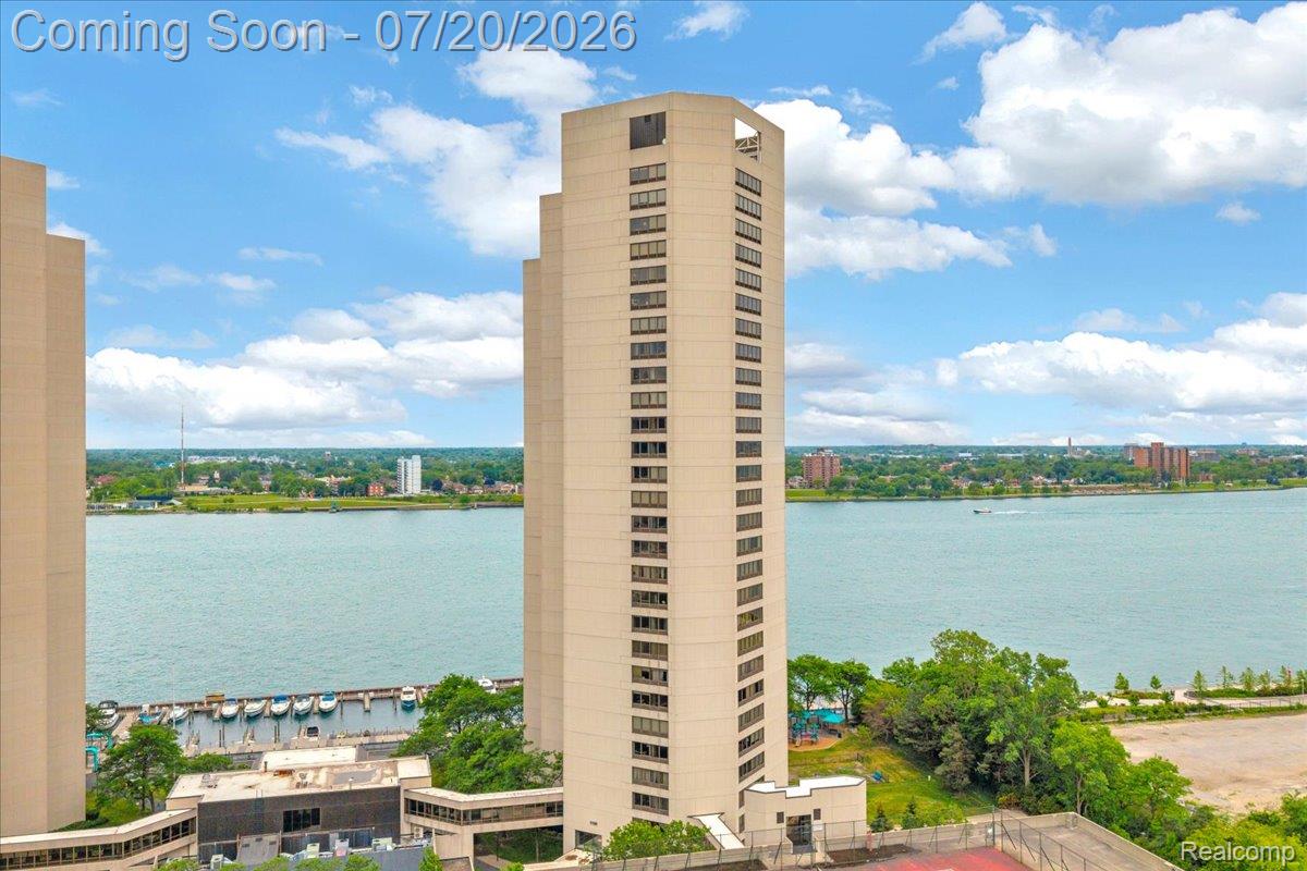 1001 W Jefferson Avenue 13B