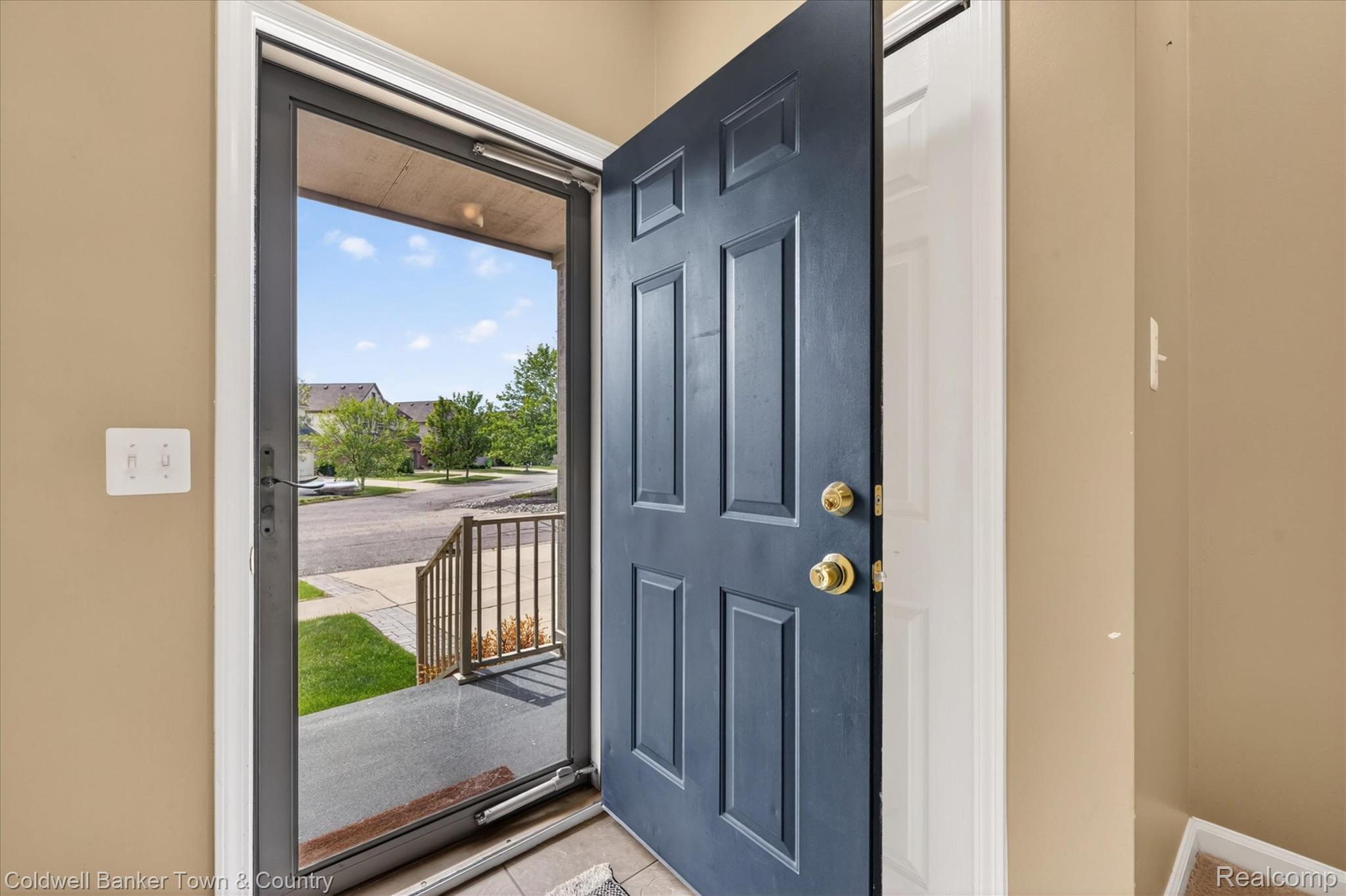 28294 Cottage Lane