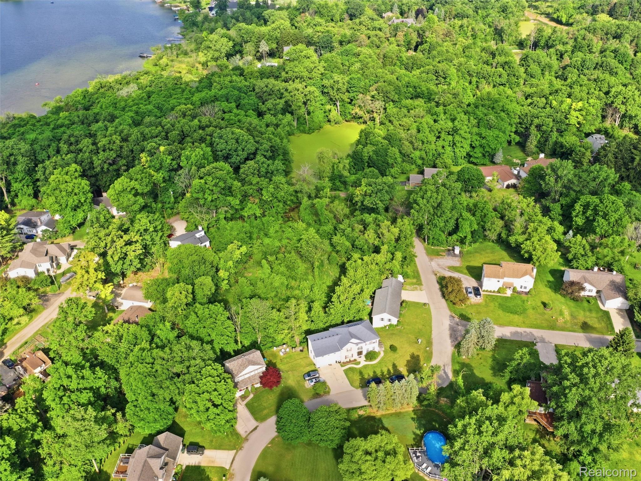 00 Johnson Drive