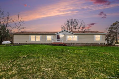 7689 Sidney Road Montcalm Township MI 48838