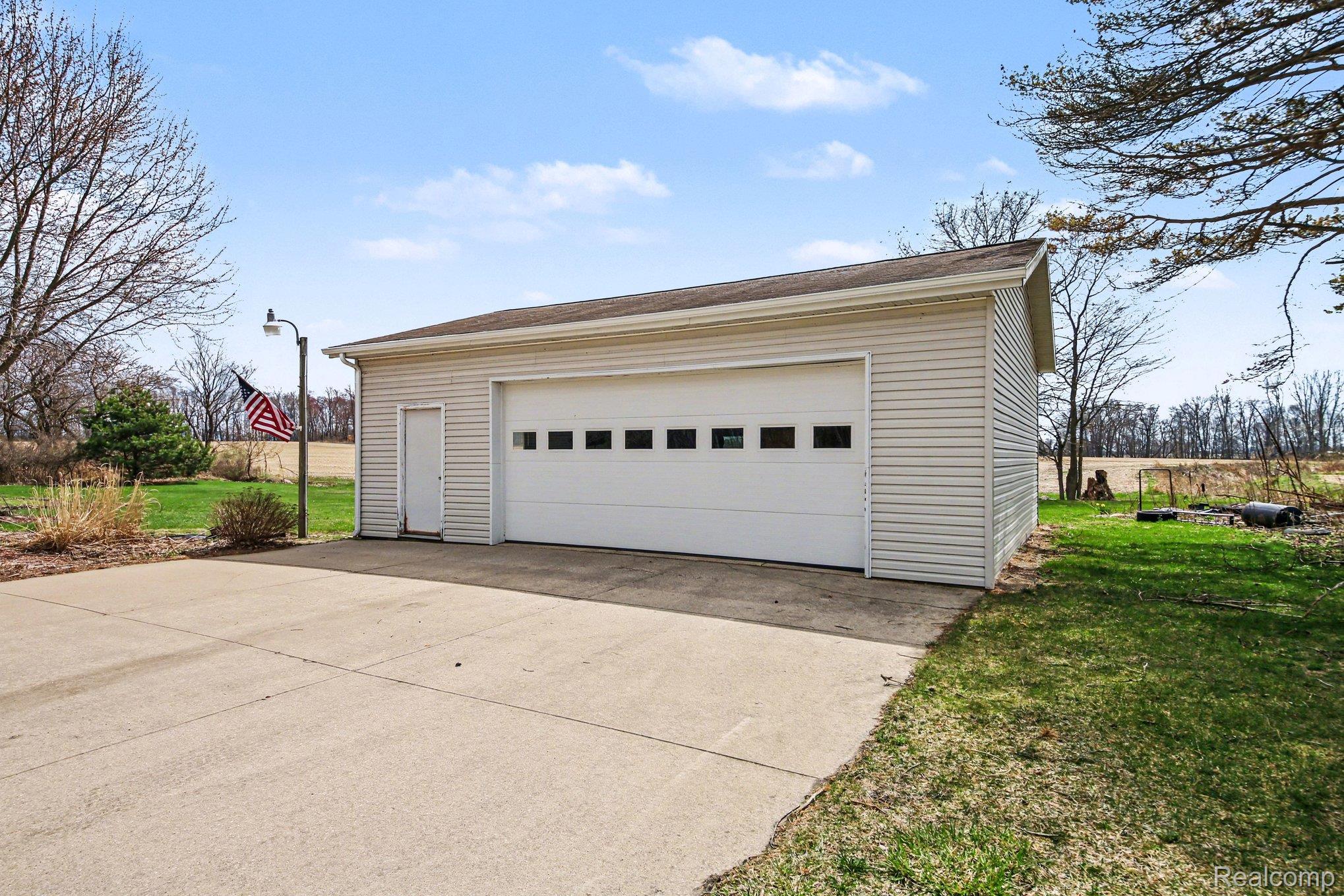 7689 Sidney Road