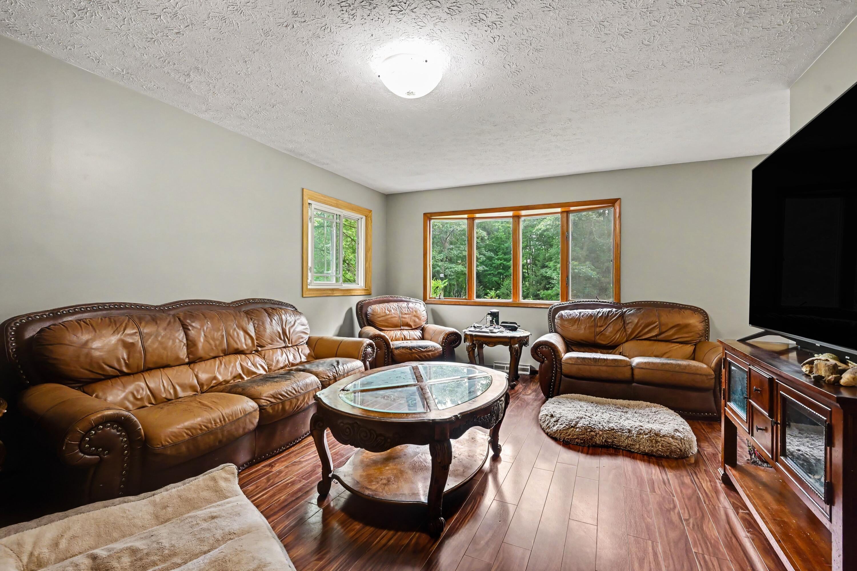 6080 Herring Road