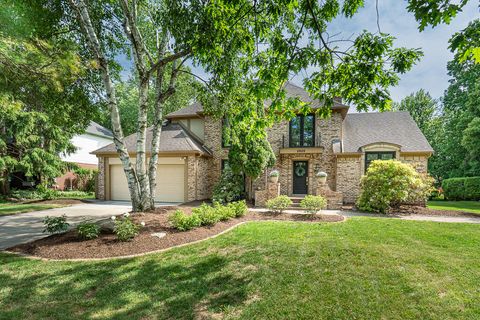 Photo of 2805 Powderhorn Ridge Road, Rochester Hills City, MI 48309 (MLS # 81026028153)