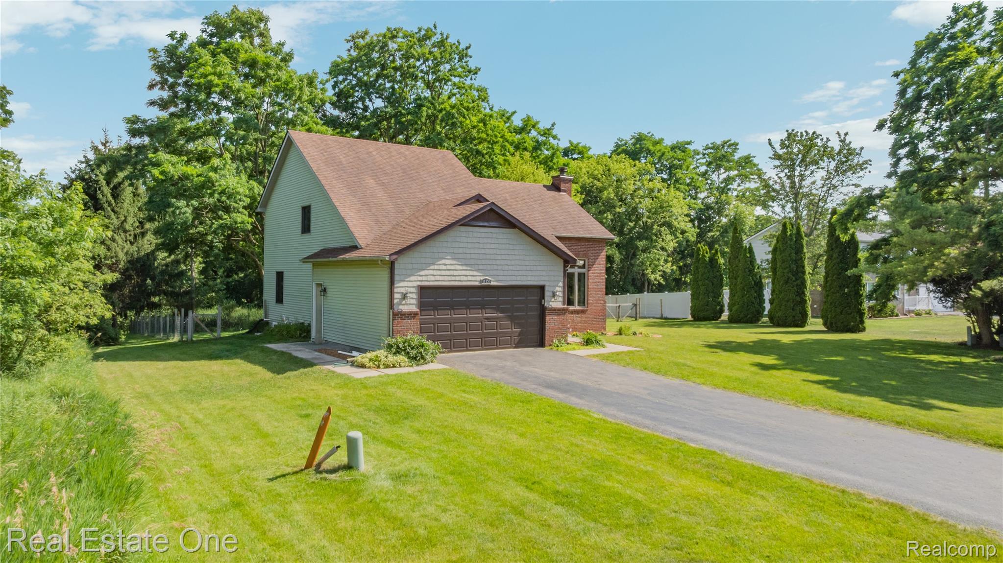 11153 Fieldcrest Meadows Court