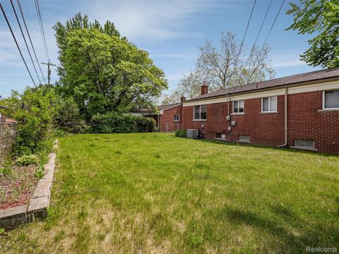 Tiny photo for 29242 Barkley Street, Livonia City, MI 48154 (MLS # 20261039579)