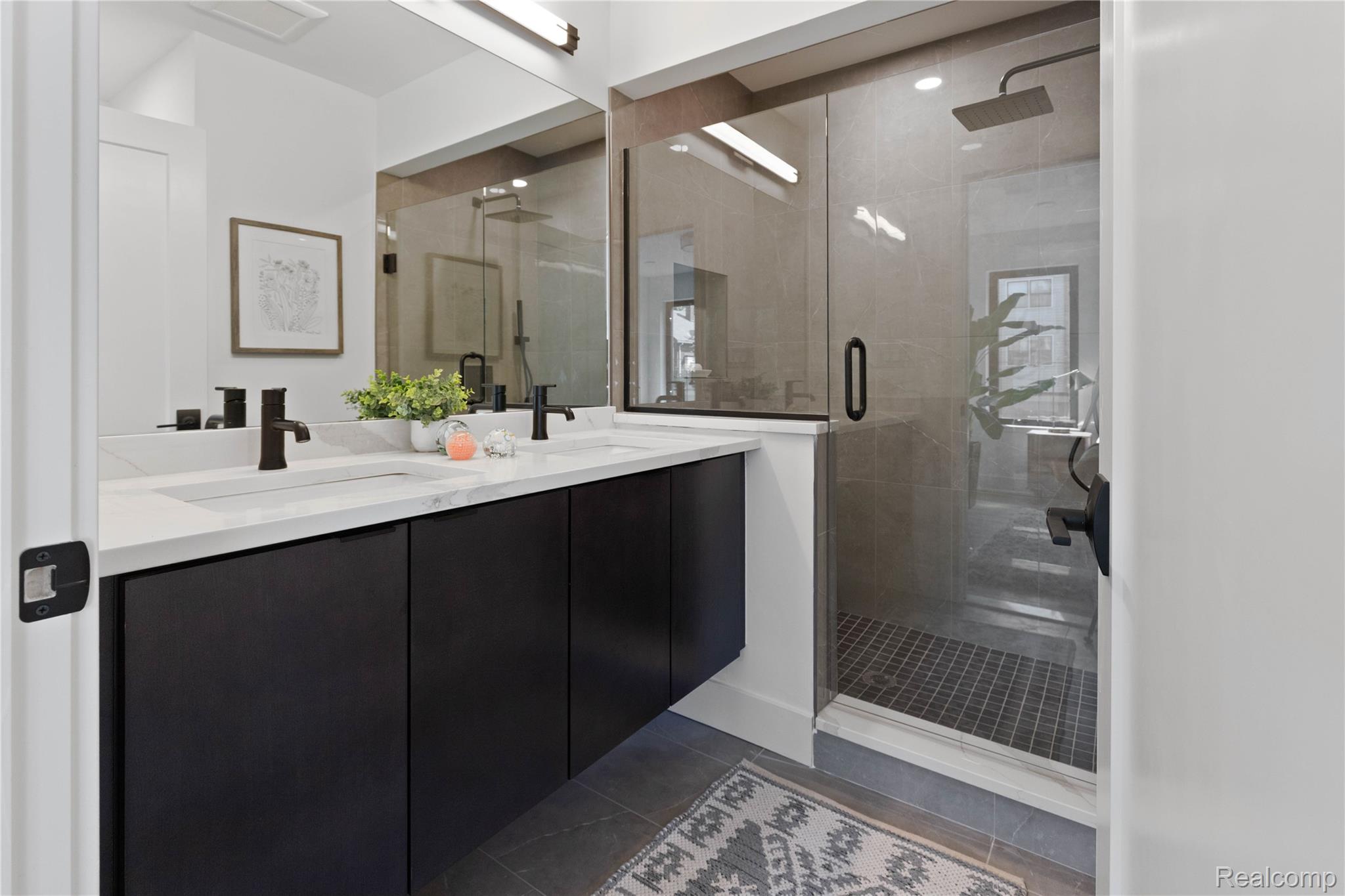 Detroit City, Michigan 48208, United States, 2 Bedrooms Bedrooms, ,3 BathroomsBathrooms,Residential,Active,160358