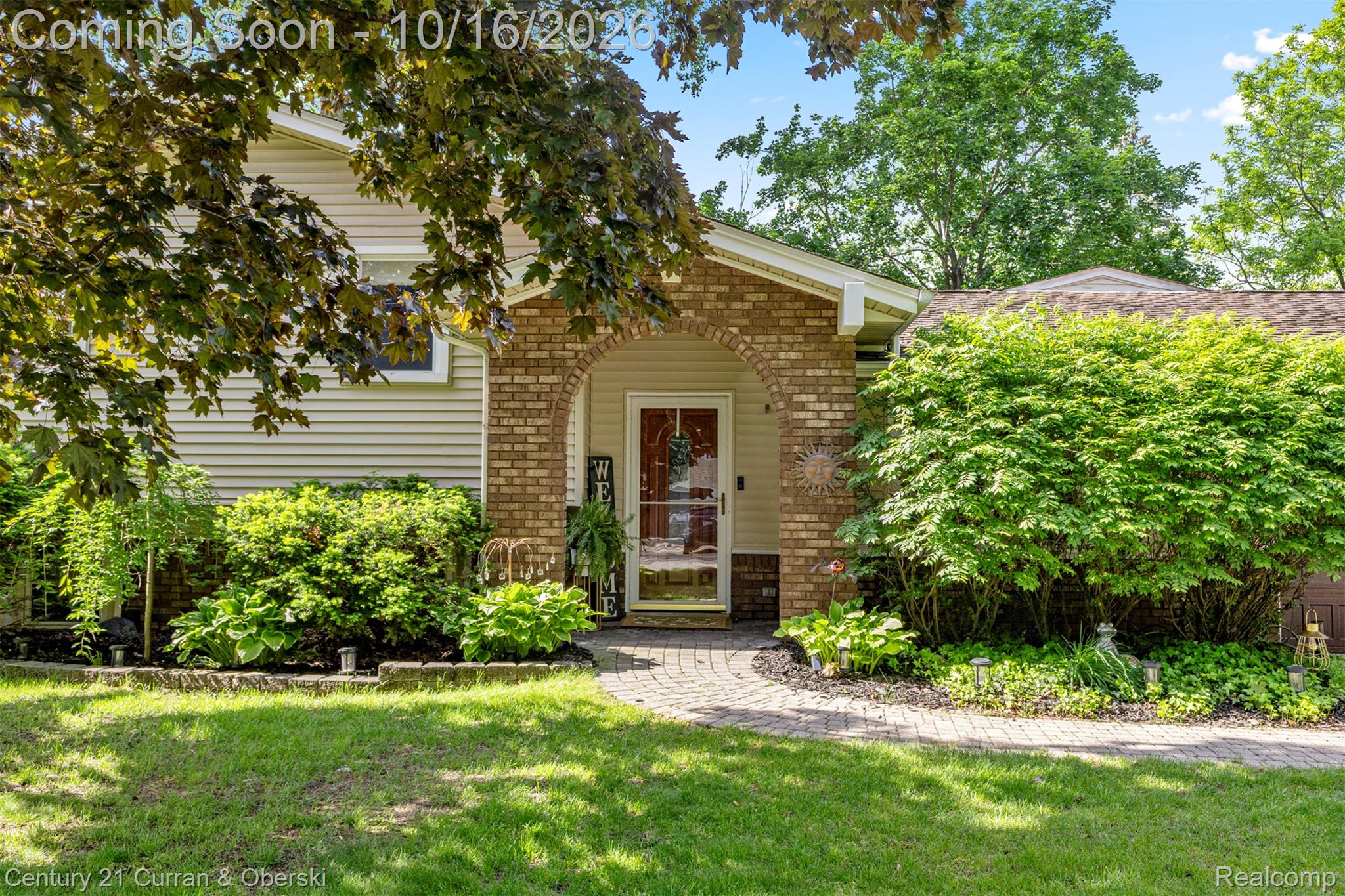 1557 Knob Hill Drive