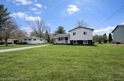 1054 Ransom Drive Grand Blanc Charter Township MI 48507