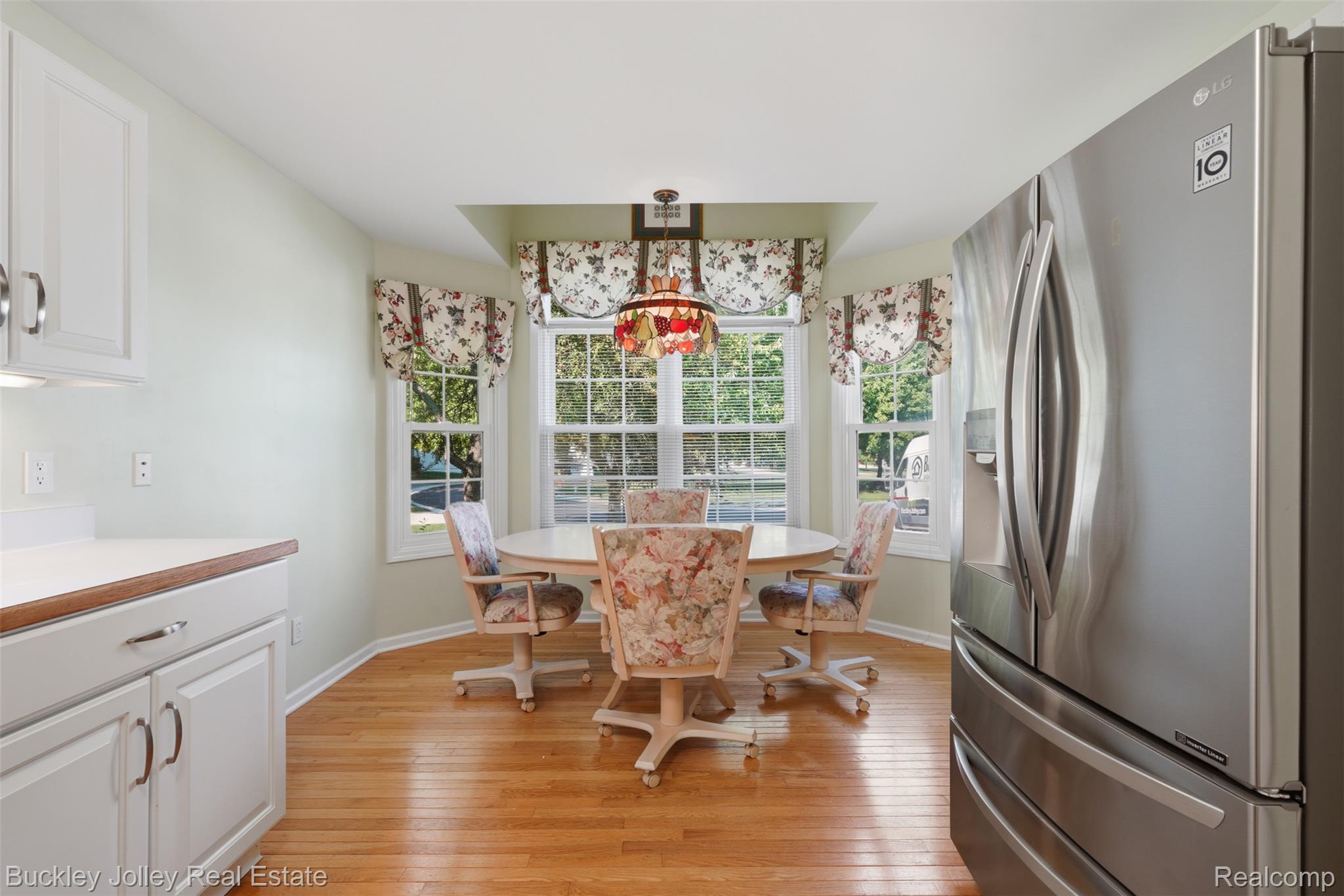 4784 New Haven Drive