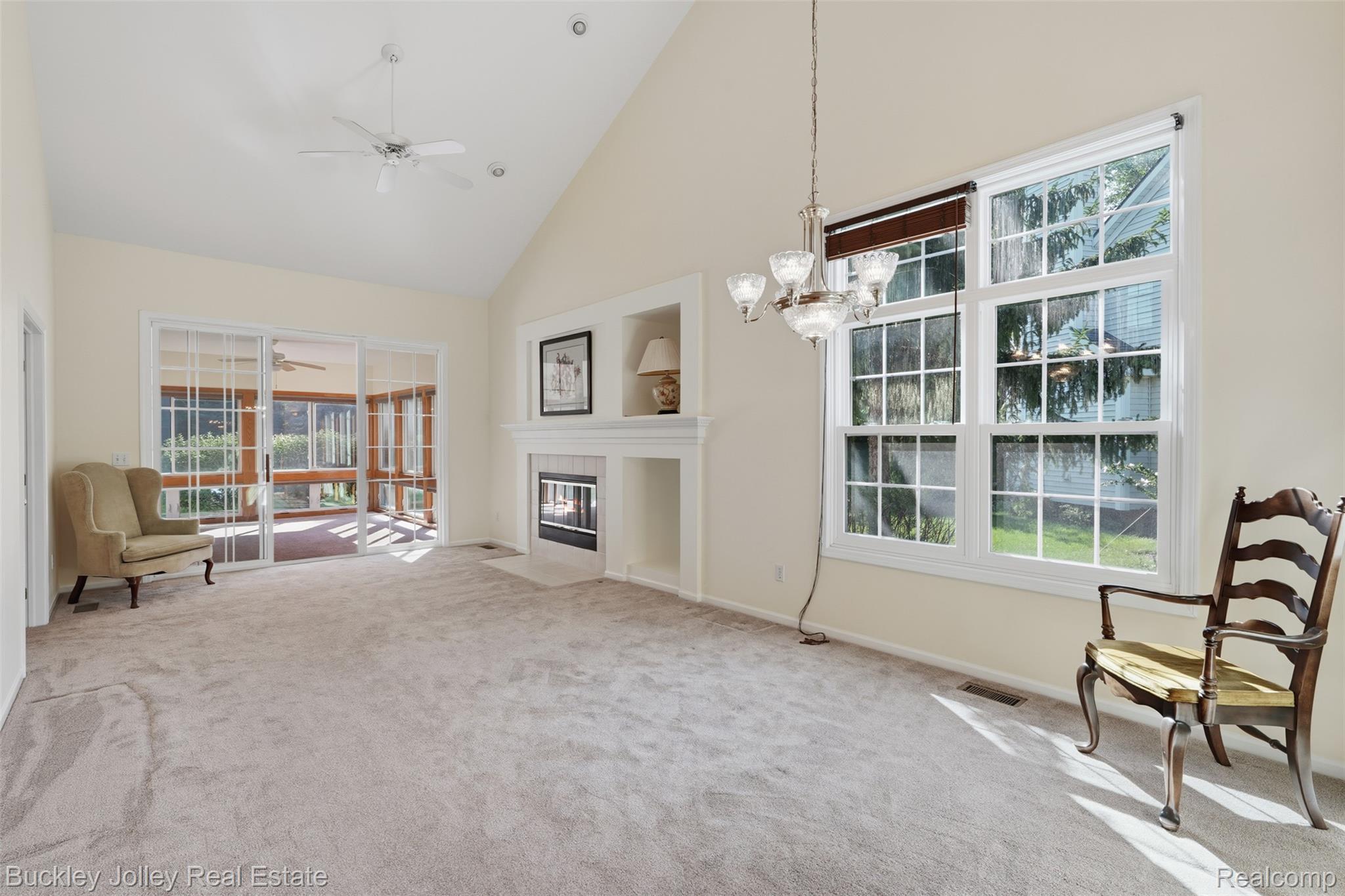 4784 New Haven Drive