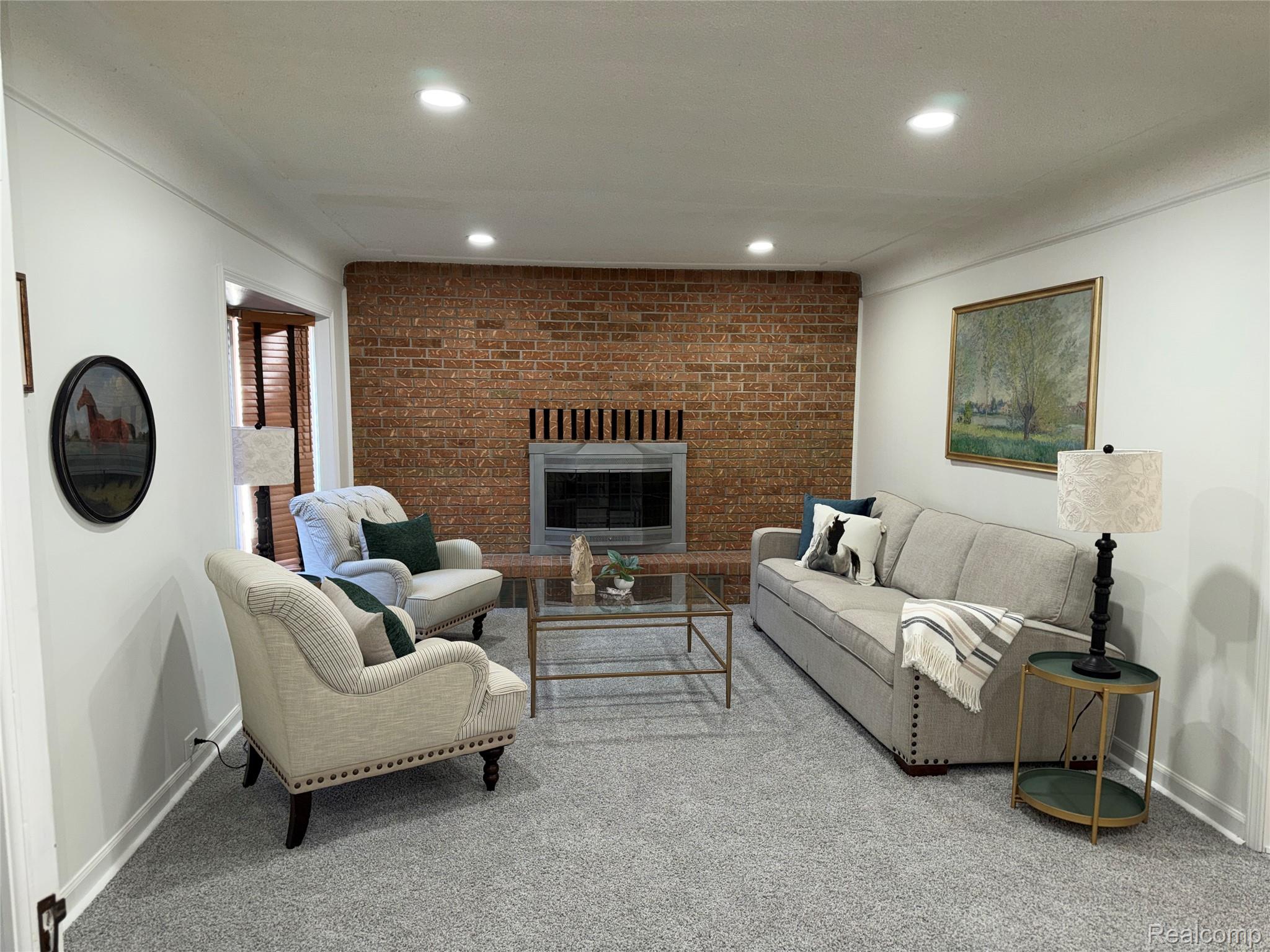 23211 Glenbrook Street