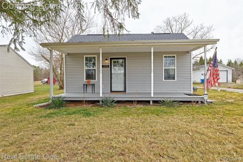 11068 N Fenton Road Fenton Charter Township MI 48430