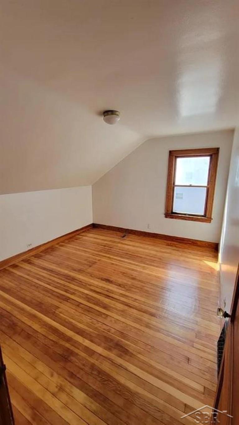 3020/3024 Bay City Road