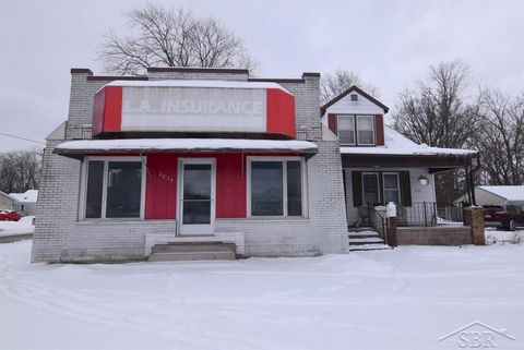 3020/3024 Bay City Road Midland City MI 48642