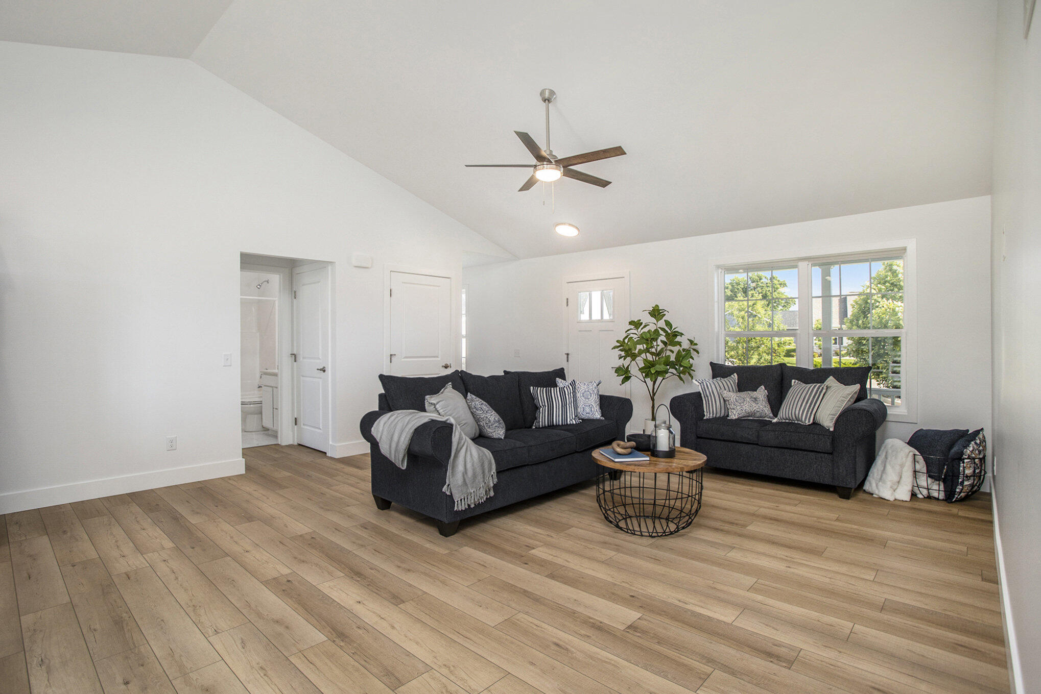 9150 Cottage Crossing 23