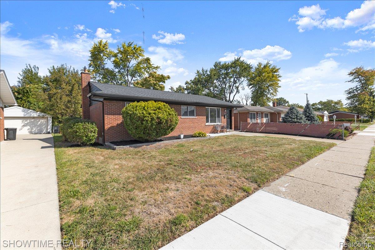 10358 Cloverdale Avenue