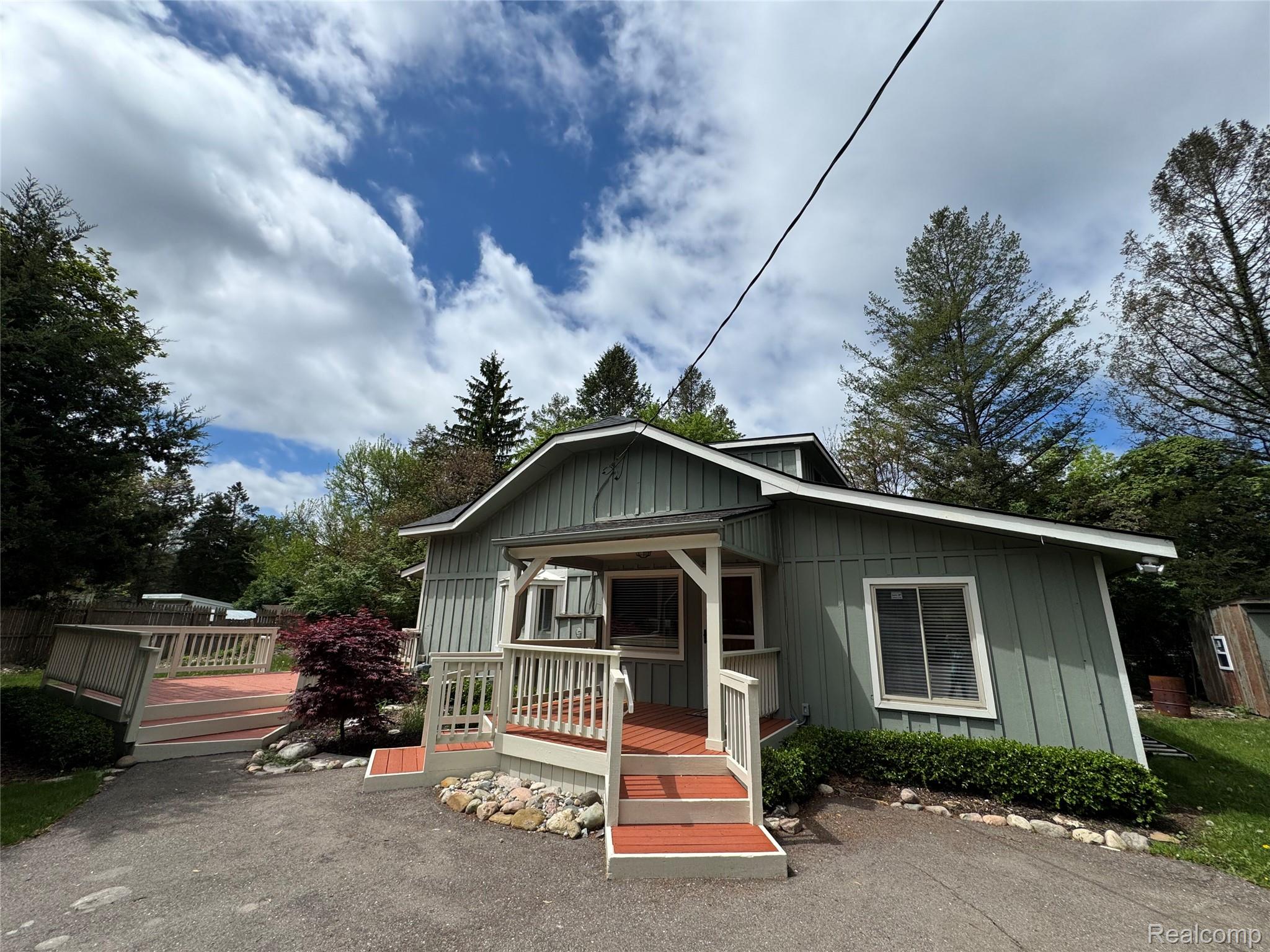 4448 Pleasant Valley Road
