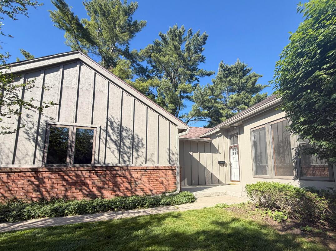 213 Raintree Circle 55