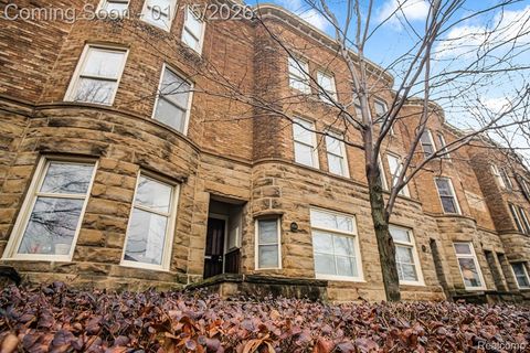 4154 2nd Avenue Detroit City MI 48201