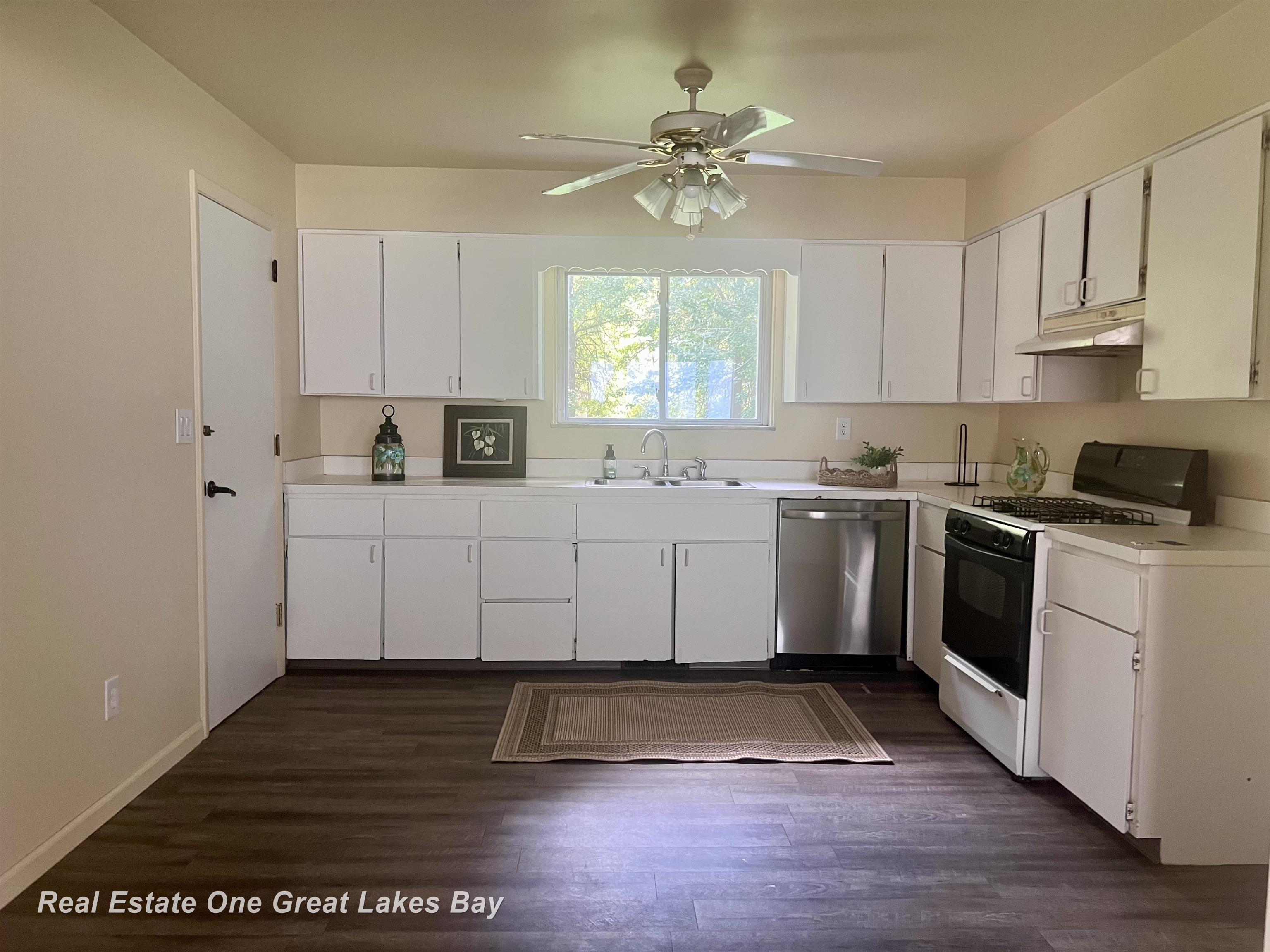 1275 Ruby Ann Drive