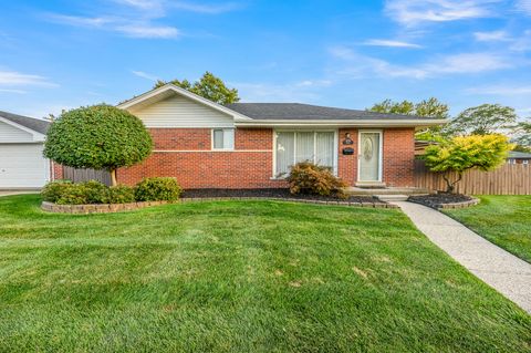 22016 Visnaw Street St Clair Shores City MI 48081