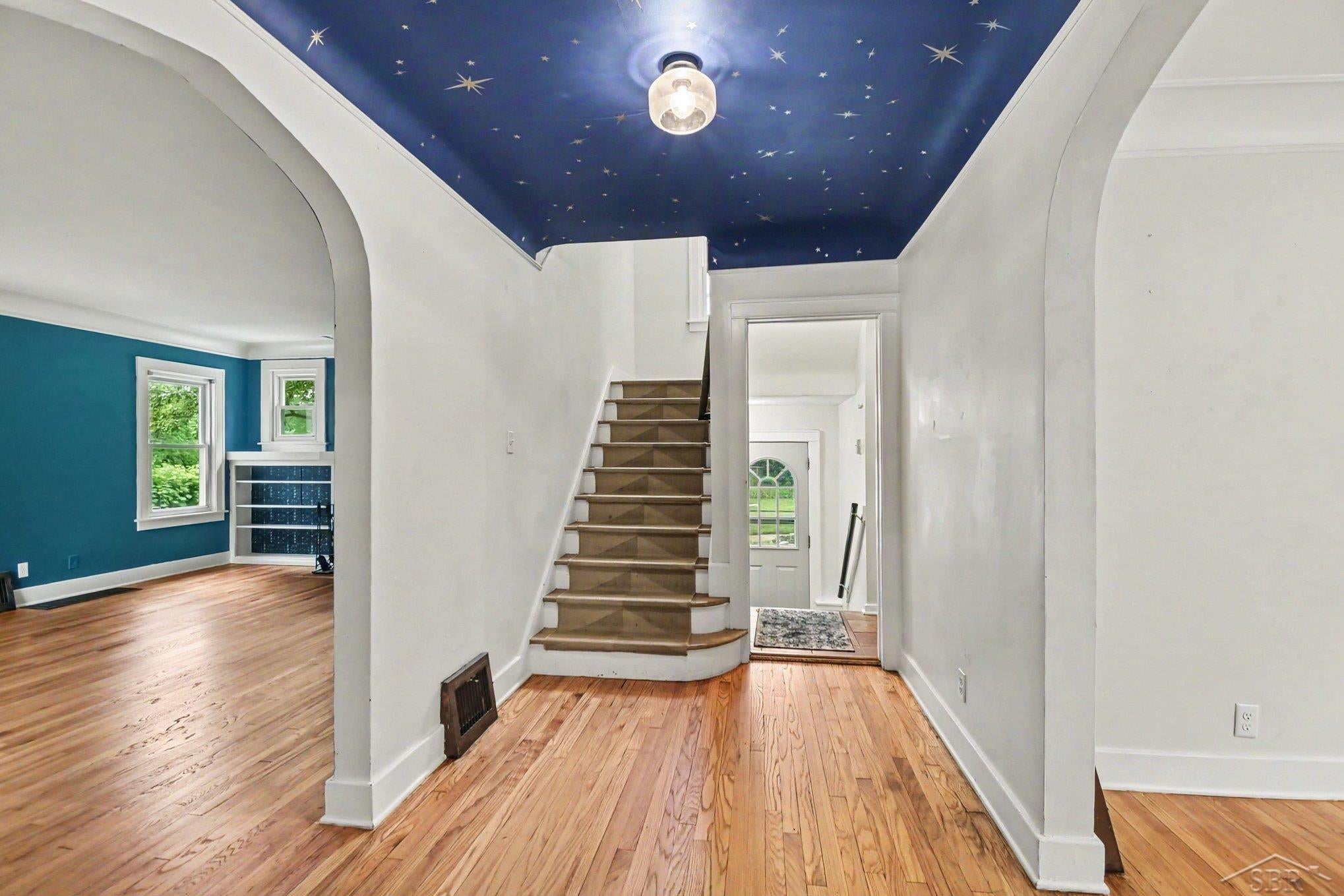 203 Ardussi Avenue