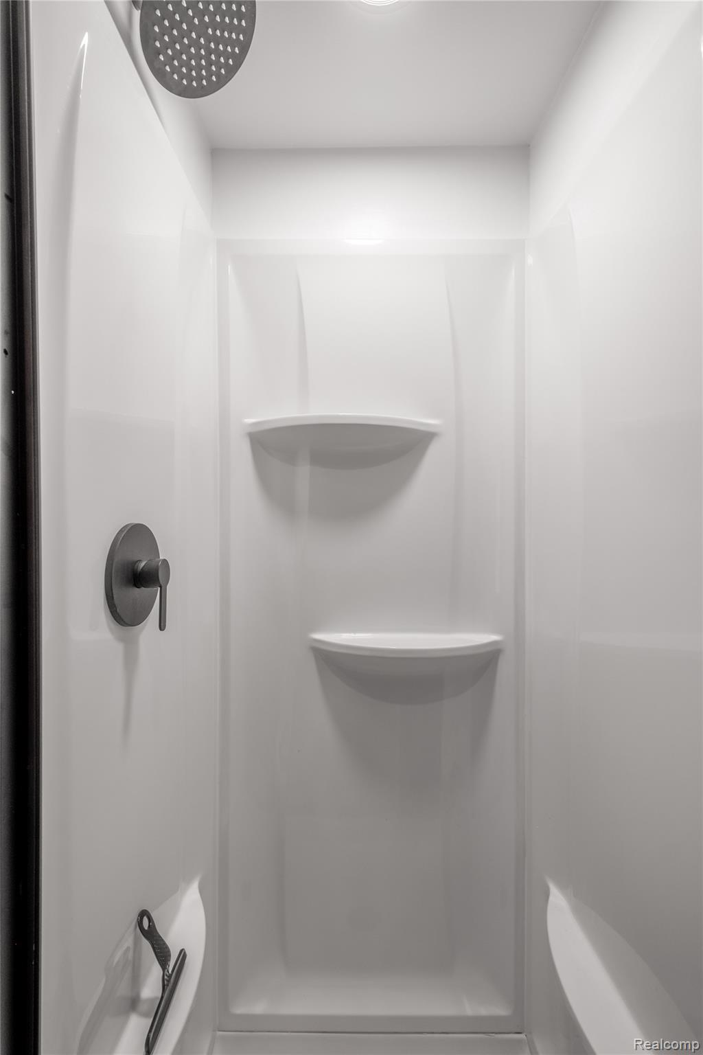 Tyrone Township, Michigan 48430, United States, 3 Bedrooms Bedrooms, ,1 BathroomBathrooms,Residential,Active,222589