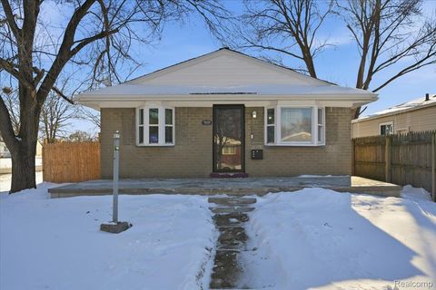 19630 Broadacres Street Clinton Charter Township MI 48035