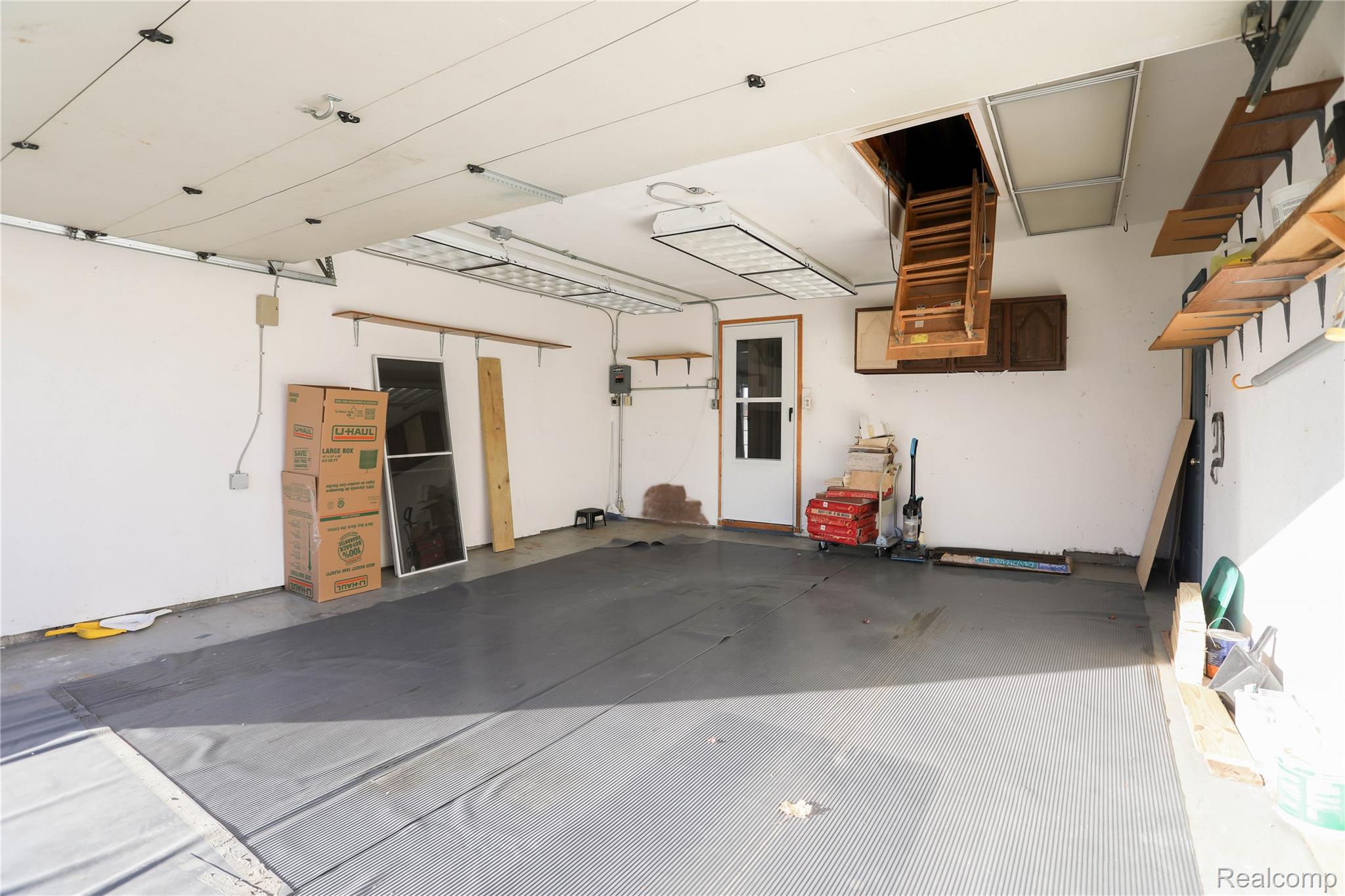 Warren, Michigan 48093, United States, 4 Bedrooms Bedrooms, ,2 BathroomsBathrooms,Residential,Active,243781