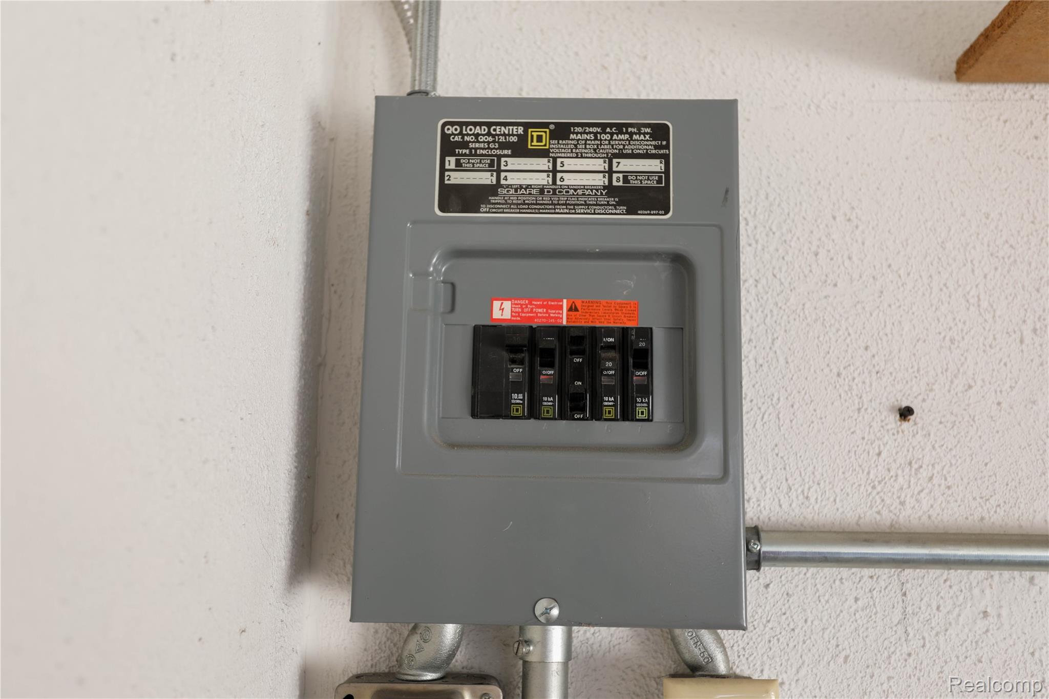 Warren, Michigan 48093, United States, 4 Bedrooms Bedrooms, ,2 BathroomsBathrooms,Residential,Active,243781